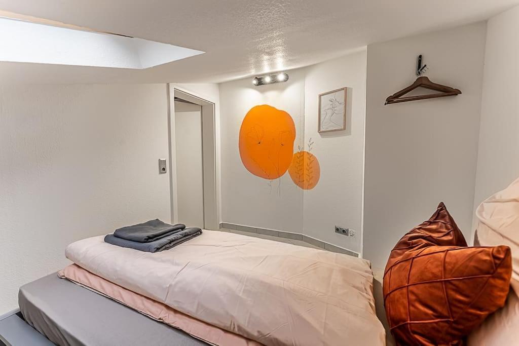 Ferienwohnung Loft Mit Billard-Tisch Und Ps4 Wuppertal Exterior foto