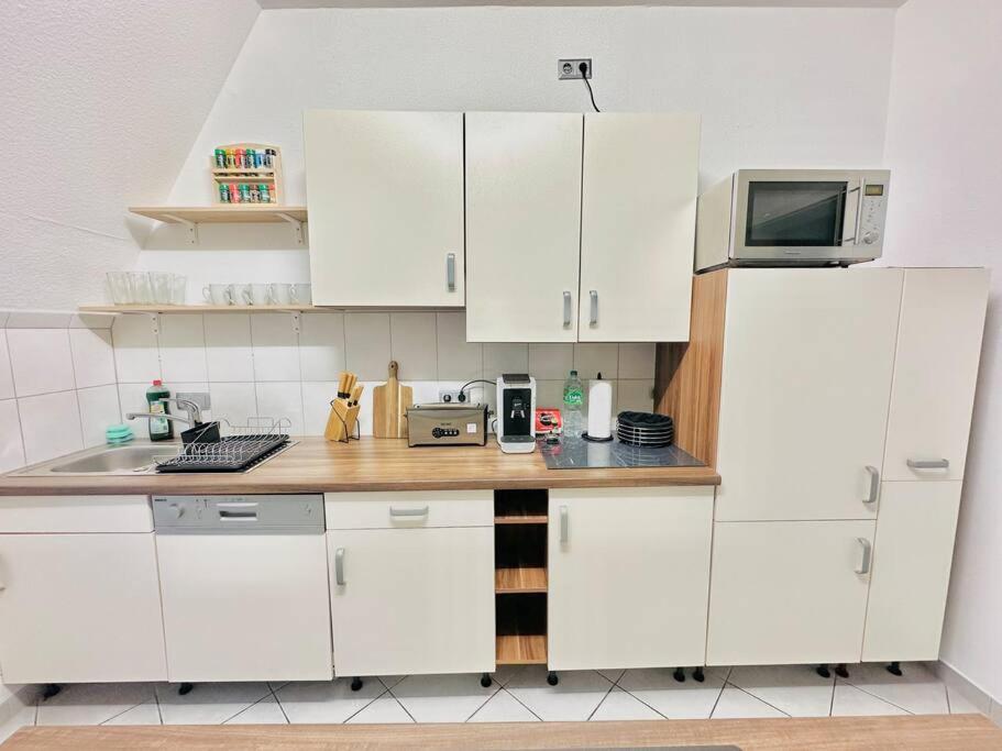 Ferienwohnung Loft Mit Billard-Tisch Und Ps4 Wuppertal Exterior foto