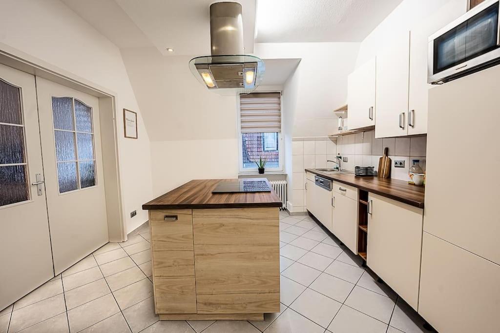 Ferienwohnung Loft Mit Billard-Tisch Und Ps4 Wuppertal Exterior foto